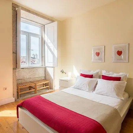 S. Bento Apartments *